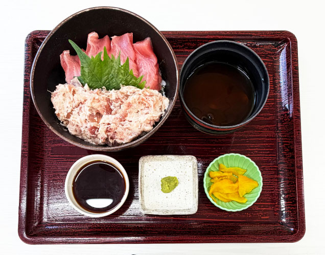 まぐろ・ネギトロ丼